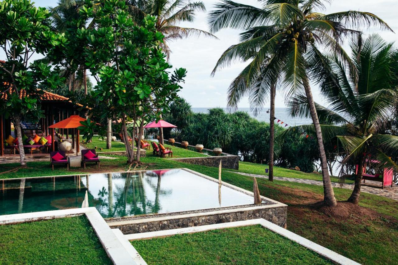 Utmt - Underneath The Mango Tree Spa & Beach Resort Диквелла Экстерьер фото