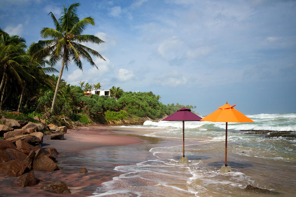 Utmt - Underneath The Mango Tree Spa & Beach Resort Диквелла Экстерьер фото